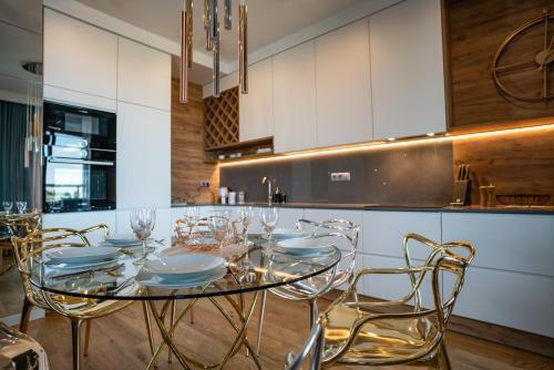 About Art Apartments