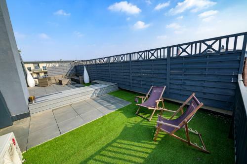 About Art Apartments