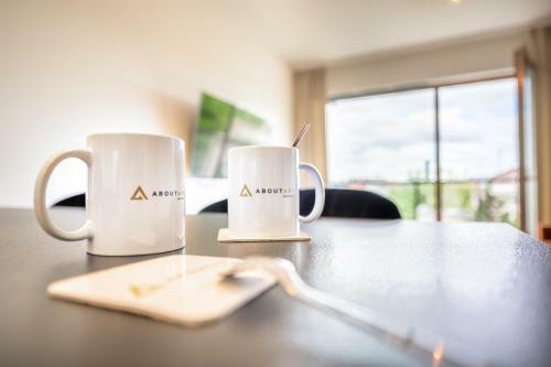 About Art Apartments