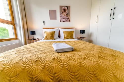 About Art Apartments