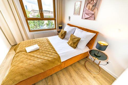 About Art Apartments