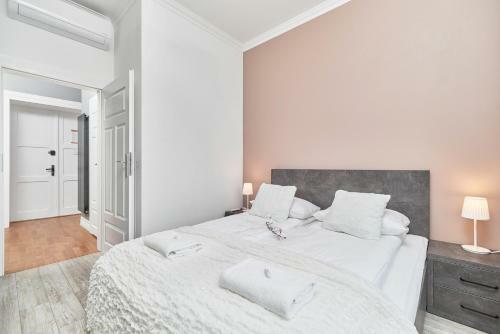 Apartments Wroc?aw City Center By Renters