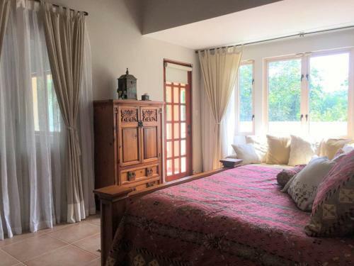 Villa Iris 2 Story Ocean View Villa W/ Pool Access