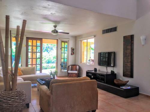 Villa Iris 2 Story Ocean View Villa W/ Pool Access