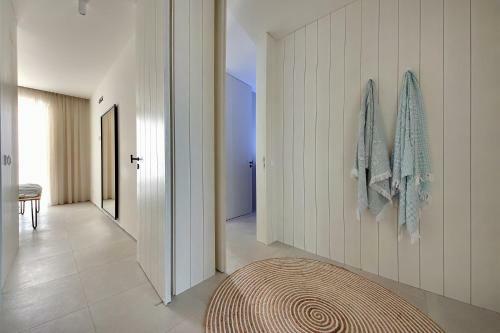 New! Villa Ocean Marina, Heatable Pool!