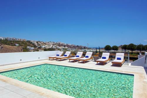 New! Villa Ocean Marina, Heatable Pool!
