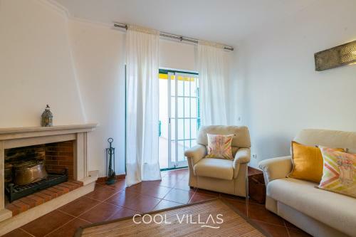 Villa Lorenzo - Walking Distance To Beach