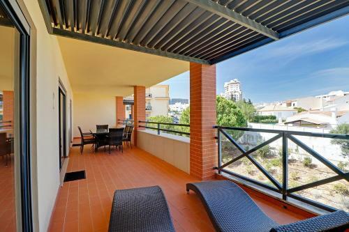 Apartamento Albufeira Modern With Pool By Homing