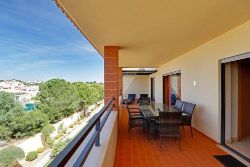 Apartamento Albufeira Modern With Pool By Homing