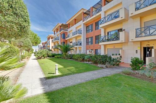 Apartamento Albufeira Modern With Pool By Homing