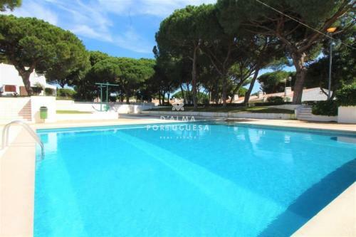 Apartment A�oteias Dalma Pine Tree
