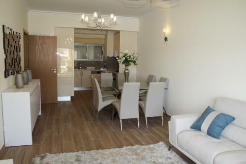 At73, Luxury 1 Bed Apartment Albufeira Marina Gardens