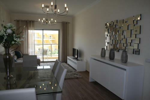 At73, Luxury 1 Bed Apartment Albufeira Marina Gardens
