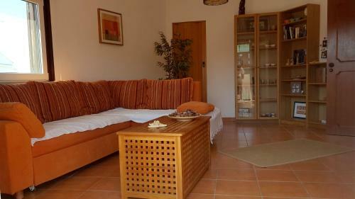 Cozy T2 Apartment Near The Beach