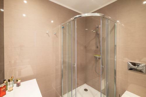 42 V3 Private Condominium Pool Premium House