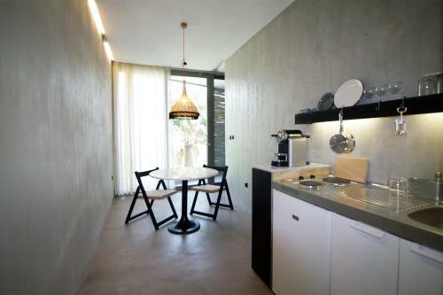 Despotiko Apt. Hotel & Suites