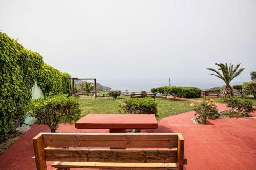 Chrisanthi Studios & Apartments
