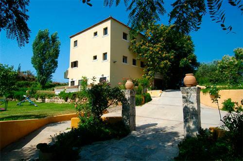 Karavados Beach Hotel