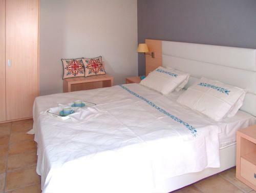 Aparthotel Enalia Gi