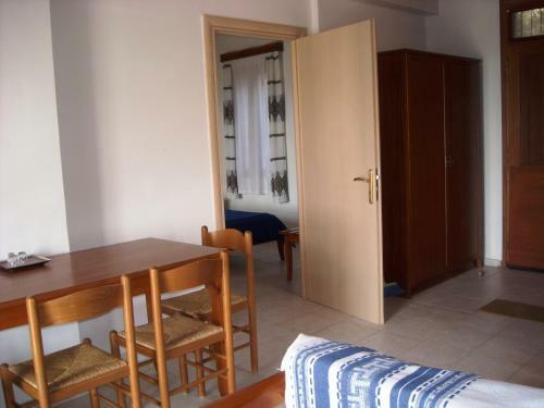 Eriki Studios & Apartments