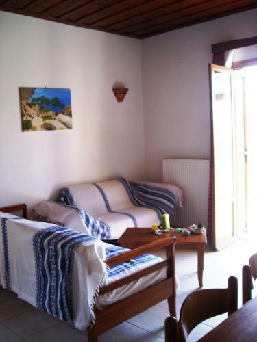 Eriki Studios & Apartments