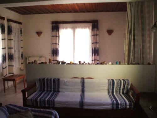 Eriki Studios & Apartments