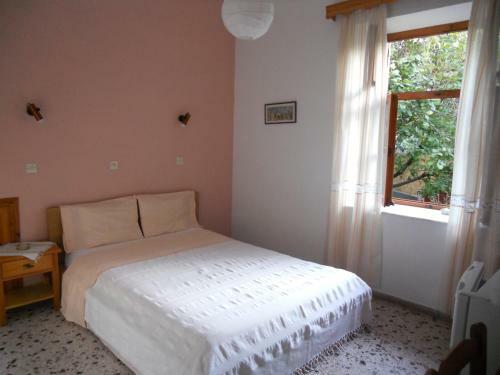 Hostal Evanthia Toroz Rooms & Studios