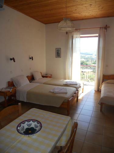 Hostal Evanthia Toroz Rooms & Studios