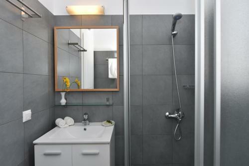 Aspro Villas