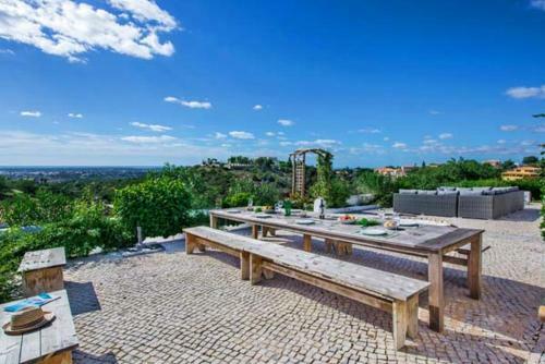 Almancil Villa Sleeps 18 Pool