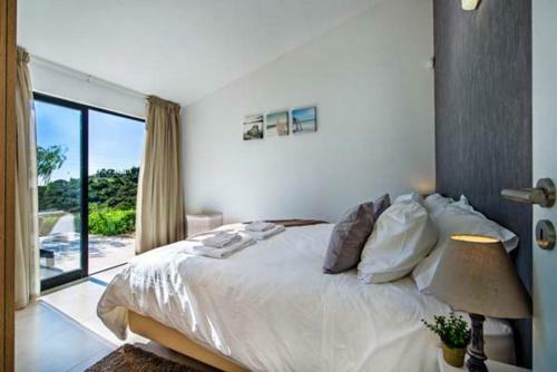 Almancil Villa Sleeps 18 Pool