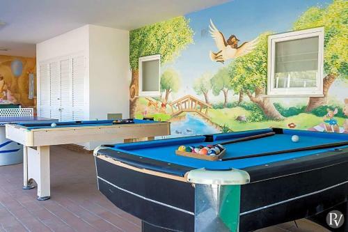 Alto Da Cerca Apartment Sleeps 5 With Pool And Air Con