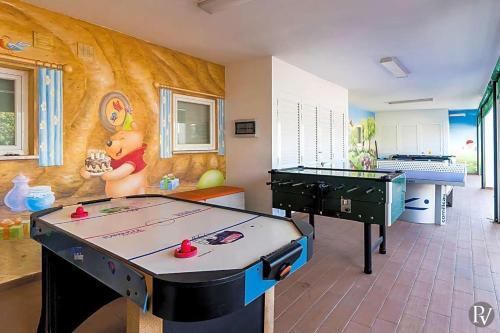 Alto Da Cerca Apartment Sleeps 3 With Pool And Air Con