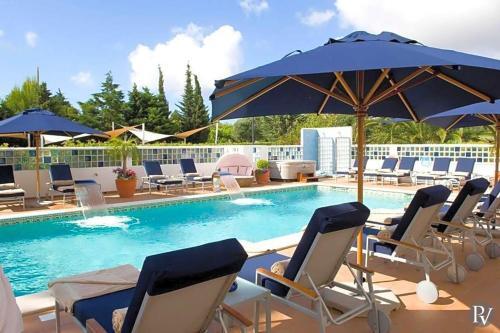 Alto Da Cerca Apartment Sleeps 3 With Pool And Air Con