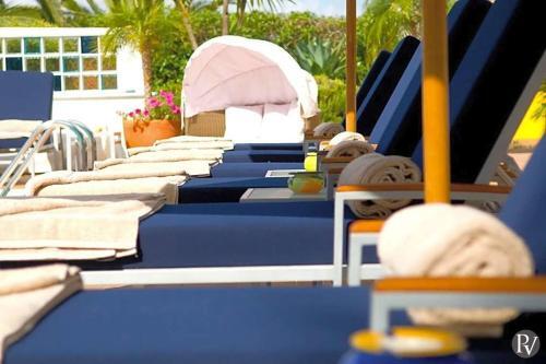 Alto Da Cerca Apartment Sleeps 3 With Pool And Air Con