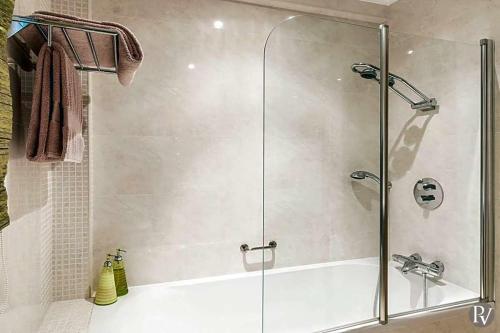 Alto Da Cerca Apartment Sleeps 3 With Pool And Air Con