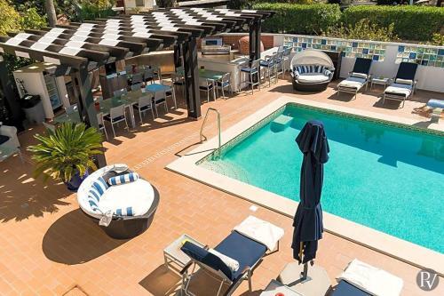 Alto Da Cerca Apartment Sleeps 4 With Pool And Air Con