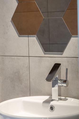 Hostal Urban Suites