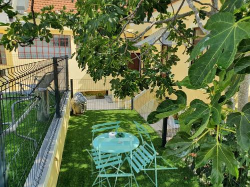 Hostal Urban Suites