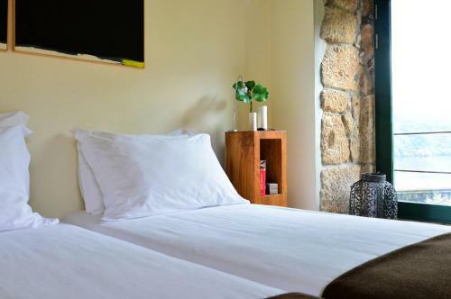 Agroturismo Casas De Pousadouro