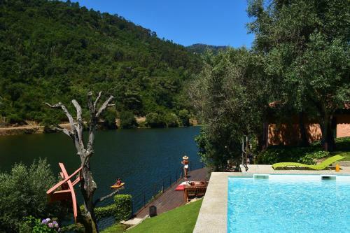 Agroturismo Casas De Pousadouro