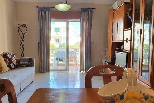 Apartamento Lovelystay - Relaxing Oasis With Pool