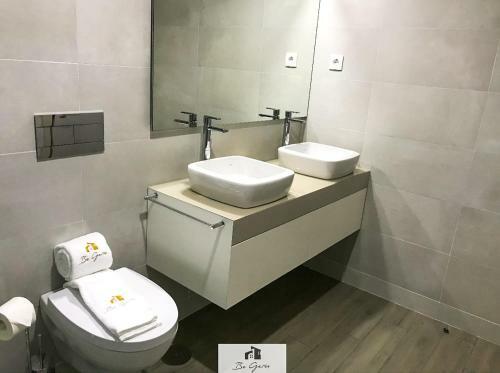 S Residence - T5