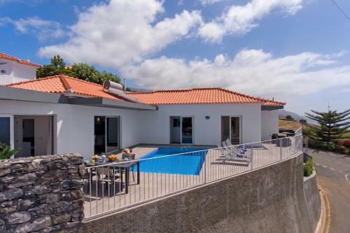 Villa Calhetascape By Ourmadeira