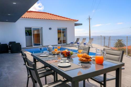 Villa Calhetascape By Ourmadeira