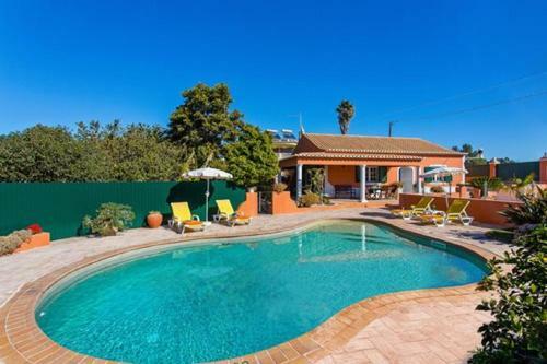 Villa Carvoeiro For 4 By Galantevasques