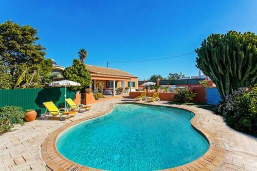 Villa Carvoeiro For 4 By Galantevasques