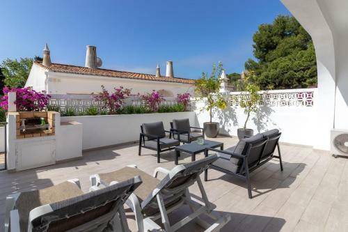 Hostal Casa Ferrolho Walk To Beach And Carvoeiro Centre