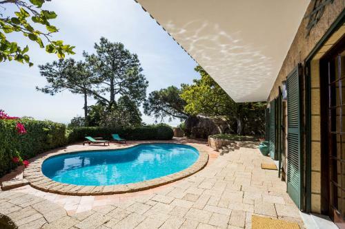 Villa Entre Rochas Pool House By The Getaway Collection