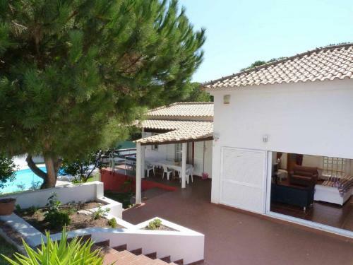 Villa Charneca